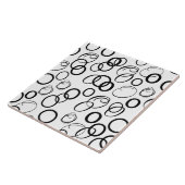 Abstract zwart en wit cirkelpatroon tegeltje (Zijkant)