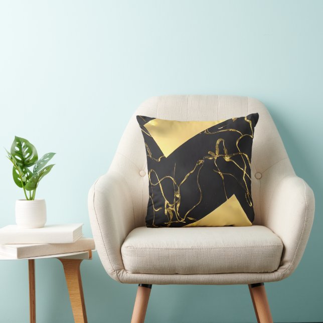 Abstract zwart-gouden patroon kussen (Stoel)