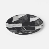 Abstract zwart-wit donker geometrisch patroon papieren bordje (Gekanteld)
