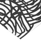 Abstract zwart-witlijnpatroon korte tafelloper (Hoek)