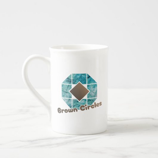 Abstracte achthoek met bruin vierkant en tegenover porselein kop (Links)