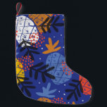 Abstracte ananassen bladeren  patroon kleine kerstsok<br><div class="desc">Kleurrijke minimalistische abstracte ananas en bladeren naadloos patroon. Stijlvolle tropische doodle  patroon. Kinder motief in scandinavische stijl Kleurrijke ananas & bladeren: een tropische doedel! Kleurrijke ananas & bladeren: Tropical Doodle Fun! achtergrond,  abstract,  illustratie,  textuur,  decor,  voedsel,  strand,  mode,  natuur,  blad,  bloemig,  fruit,  schilderij,  creatief,  naadloos,  schattig,  tropisch,  ananas</div>