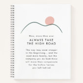 Abstracte berg en zon nemen de hoge weg notitieboek (Voorkant)