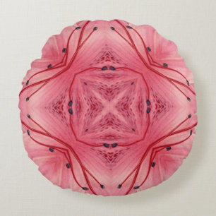 Abstracte bloemblaadjes in zacht koraal roze rond kussen