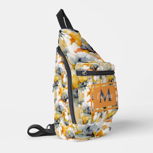 Abstracte bloemenneutrale aardetinten Naam Monogra Sling Bag (Linkerhoek)