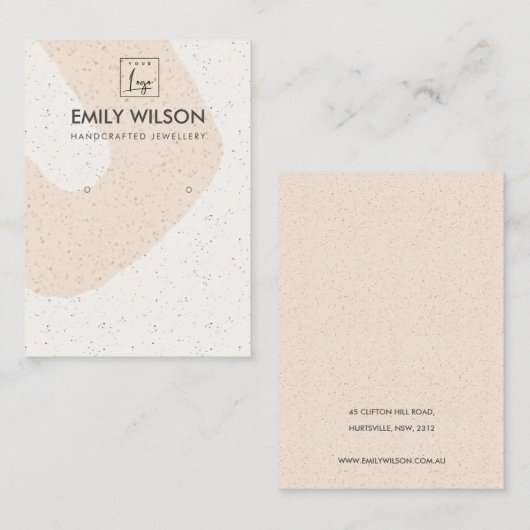 ABSTRACTE BLUSH PEACH CERAMIC EARRING DISPLAY LOGO VISITEKAARTJE (Voorkant / Achterkant)