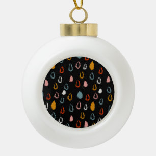 Abstracte Boho regendruppels, tribal doodle. Keramische Bal Ornament