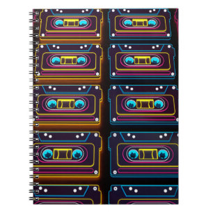 Abstracte cassettebandneonretro-muziek van backgro notitieboek