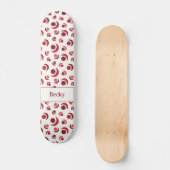 Abstracte cirkels en halvemaan in rood plus Naam Persoonlijk Skateboard (Voorkant)