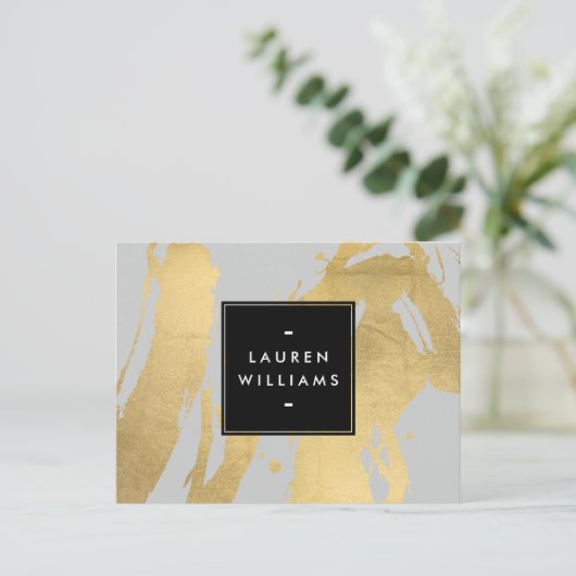 Abstracte Faux Gold-penseelstreken op grijs Briefkaart (Staand voorkant)