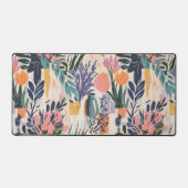 Abstracte Floral Vase Art Design in Warme Pastels Bureaumat (Voorkant)