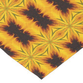 Abstracte gele en bruine Kaleidoscoop kunst Korte Tafelloper (Hoek)