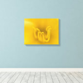 Abstracte gele hibiscus flower canvas afdruk (Insitu (Houten vloer))