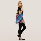 abstracte geometrische diagonale diagonaal regenbo tote bag (Op model)