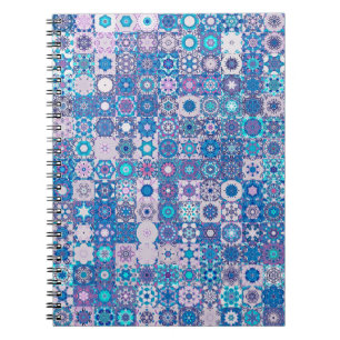 Abstracte geometrische vormen en bloemen, naadloze notitieboek