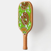Abstracte geoshapes in goud, groen en wit pickleball paddle (Links)