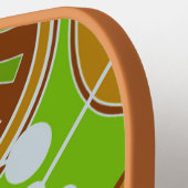 Abstracte geoshapes in goud, groen en wit pickleball paddle (Links Detail)