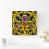 ABSTRACTE GOLD CELTIC KENNIS MET KLEURSTONEN VIERKANTE KLOK (Huis)