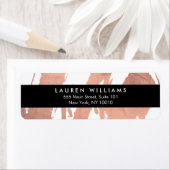 Abstracte goudpenseelstreken van Roos op wit Etiket (Insitu)