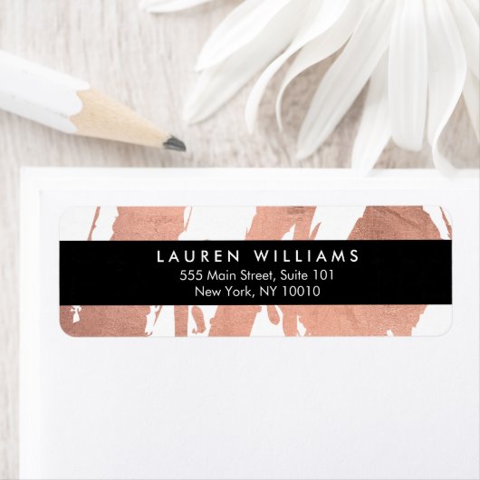 Abstracte goudpenseelstreken van Roos op wit Etiket (Insitu)