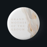 Abstracte GrandMoeder van de Groom-Button Ronde Button 5,7 Cm<br><div class="desc">Dit tijdloze romantische ontwerp biedt een bloemenboeket met zachte kleuren en botanische accenten. Alle aspecten van dit ontwerp kunnen worden uitgegeven (doopvont,  tekstgrootte,  of bloemaccenten bewogen/verwijderd) om uw behoeften te passen. Neem contact met mij op als u hulp nodig hebt bij dit ontwerp</div>
