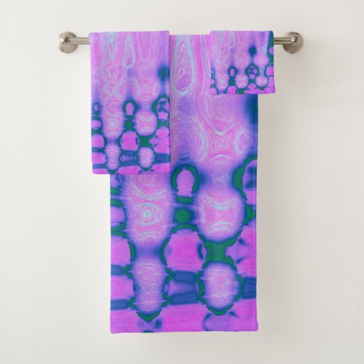 Abstracte Hot Pink Wavy Tie Dye Clouds Bad Handdoek (Insitu)
