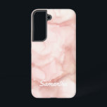 Abstracte inkt achtergrond Feminine Pastel Roze Samsung Galaxy Hoesje<br><div class="desc">Elegant en modern design in een zwart roze pastel,  handgemaakt schilderij van vloeistofinkt. Pas deze telefoongeval met uw eigen naam op de rug aan.</div>