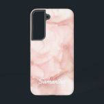 Abstracte inkt achtergrond Feminine Pastel Roze Samsung Galaxy Hoesje<br><div class="desc">Elegant en modern design in een zwart roze pastel,  handgemaakt schilderij van vloeistofinkt. Pas deze telefoongeval met uw eigen naam op de rug aan.</div>