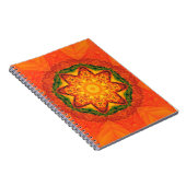 Abstracte kaleidoscoop oranje achtergrond. prachti notitieboek (Rechterzijde)