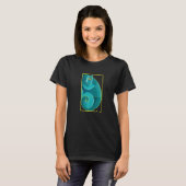 Abstracte kat zittend in Fibonacci gulden spiraal T-shirt (Voorkant volledig)