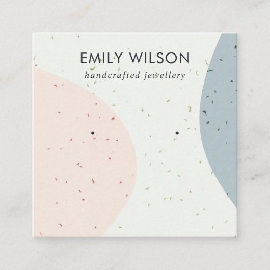 ABSTRACTE KERAMISCHE BLUSH GRIJZE STUD OORBEL DISP VIERKANTE VISITEKAARTJE (Voorkant)