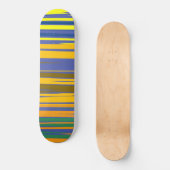 Abstracte kleurrijke strips persoonlijk skateboard (Voorkant)