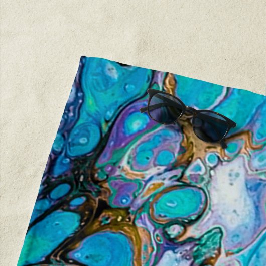 Abstracte kunst van de rivier de Turquoise, water Strandlaken (In situ)