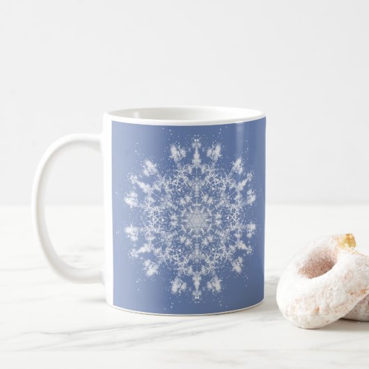 Abstracte Lacy Fractal Snowflake op blauwe achterg Koffiemok (Met donut)