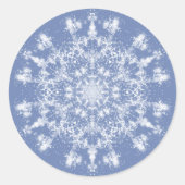 Abstracte Lacy Fractal Snowflake op blauwe achterg Ronde Sticker (Voorkant)