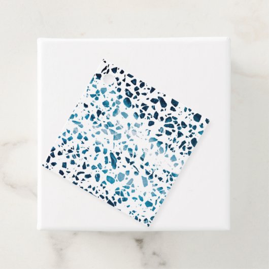 Abstracte marine Terrazzo Mosaic & Light Blue Patt Bedankjes Labels (In situ)