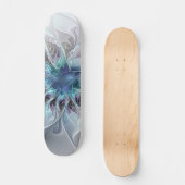 Abstracte matige bloem met blauw persoonlijk skateboard (Voorkant)