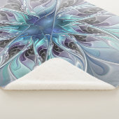 Abstracte matige bloem met blauw sherpa deken (3/4)