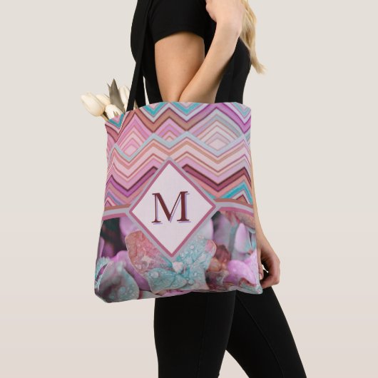 Abstracte meerkleuren Zig Zag Stripes Tote Bag (Dichtbij)