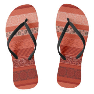 Abstracte moderne geometrische sierretratale pleis teenslippers