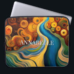 Abstracte moderne kunstkleurencirkels laptop sleeve<br><div class="desc">Dit moderne design voor abstracte kunstlaptops is opvallend en maakt een echte verklaring met zijn rijke,  juwelen kleuren en texturen. Levendig en verbluffend. Voeg een naam toe om het te personaliseren. Creëer door Simply Farmhouse Press.</div>