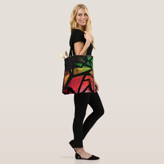 Abstracte moderne veelhoekige graffiti geometrisch tote bag (Op model)