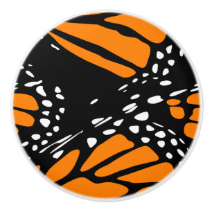 Abstracte monoboogvlinder met Oranje zwart wit Keramische Knop