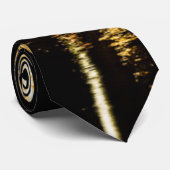 Abstracte nachtverlichting zee glanzend goud zwart stropdas (Opgerold)