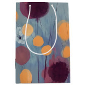 Abstracte oranje en roze bloemen medium cadeauzakje (Voorkant)