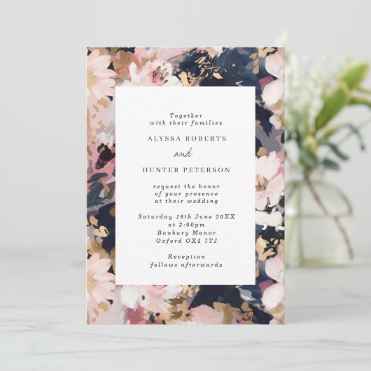 Abstracte Painterly Blush & Navy Floral Wedding Kaart (Staand voorkant)