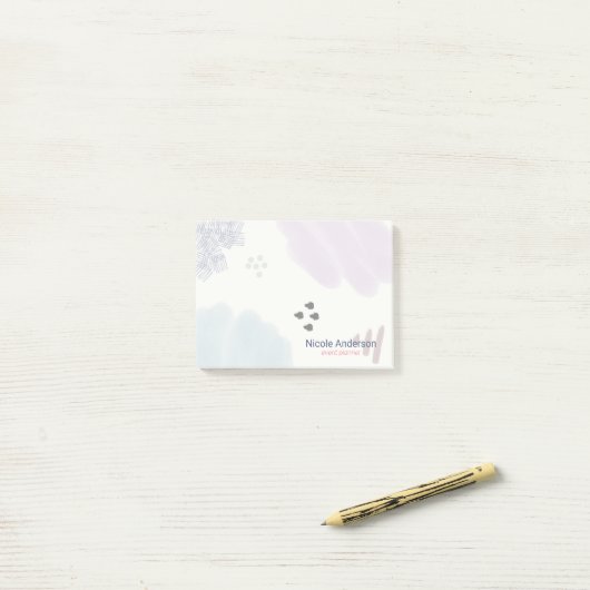 Abstracte penseelstreken bevestigen post-it® notes (Op bureau)