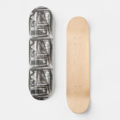 Abstracte penseelstreken met verf en in de hand persoonlijk skateboard (Voorkant)