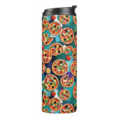 Abstracte Pepperoni Pizza Op Blauwe Achtergrond Thermosbeker (Gedraaid links)