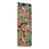 Abstracte Pepperoni Pizza Op Blauwe Achtergrond Thermosbeker (Geroteerd rechts)